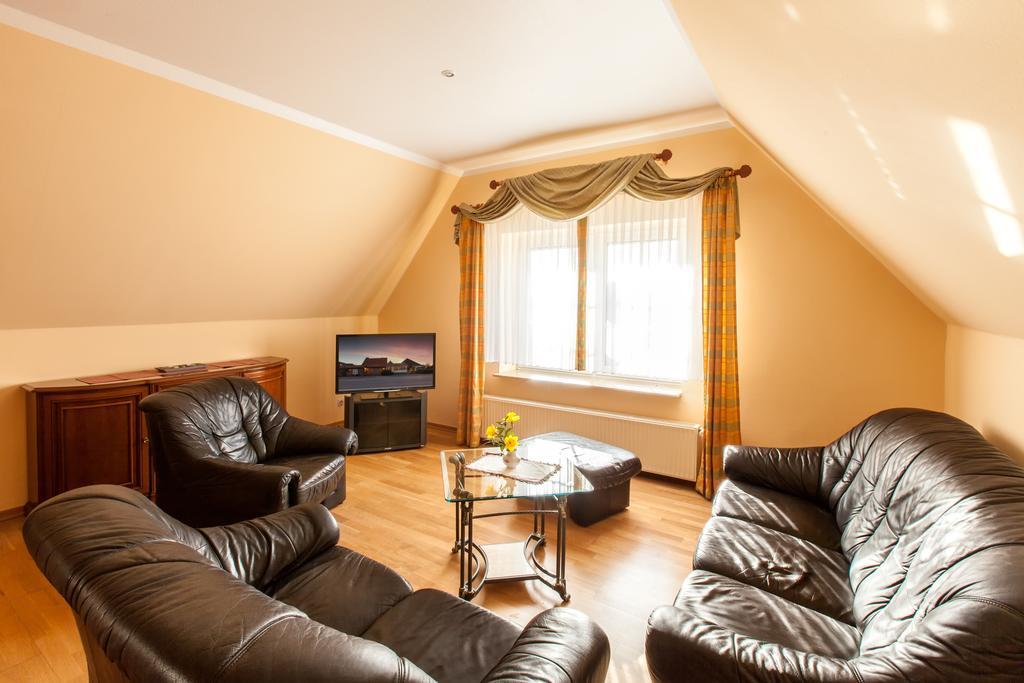 Hotel -Winterfelder Hof Apenburg-Winterfeld Стая снимка